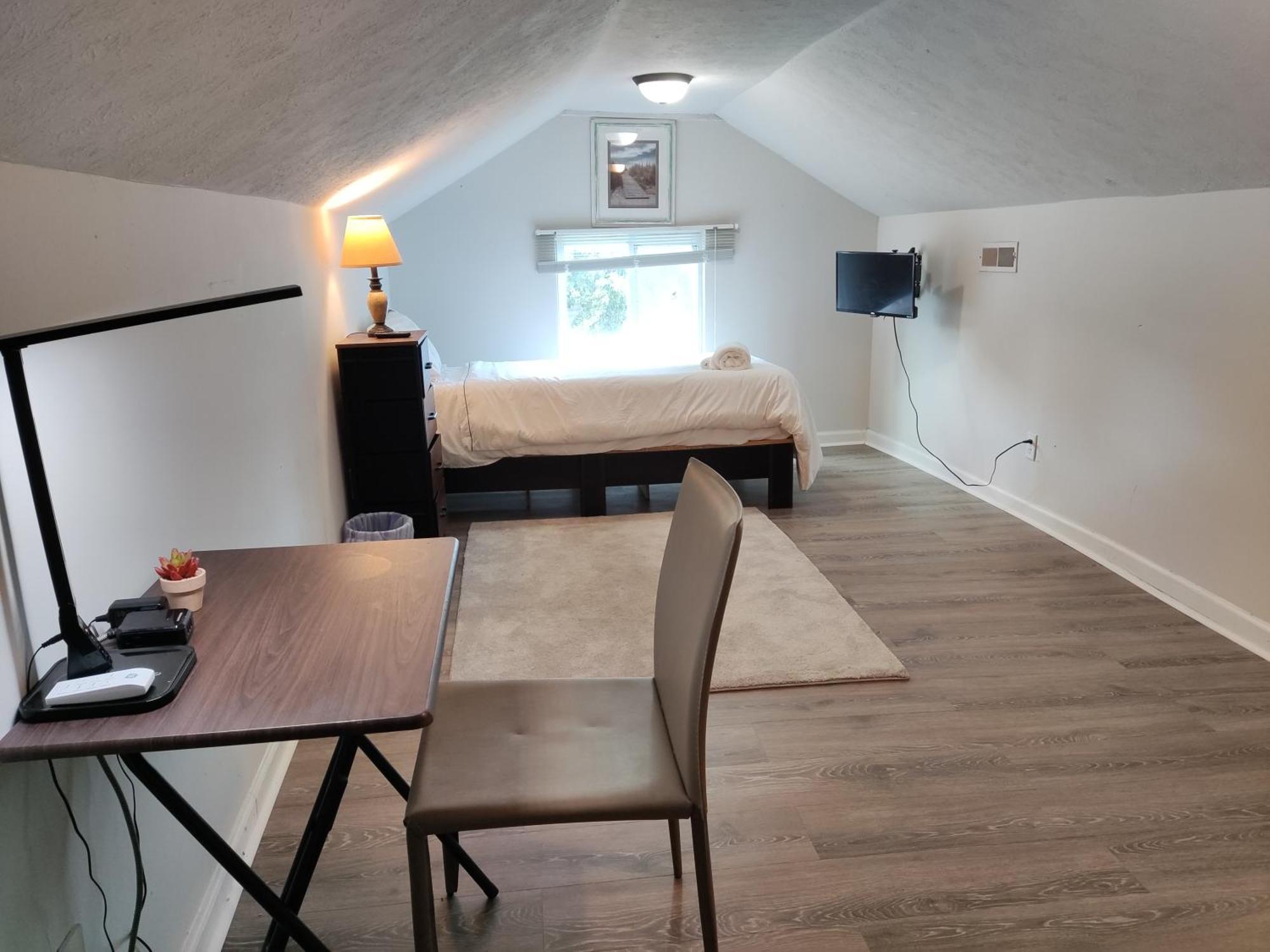 Lights Hideaway- Near Downtown Homestay Indianapolis