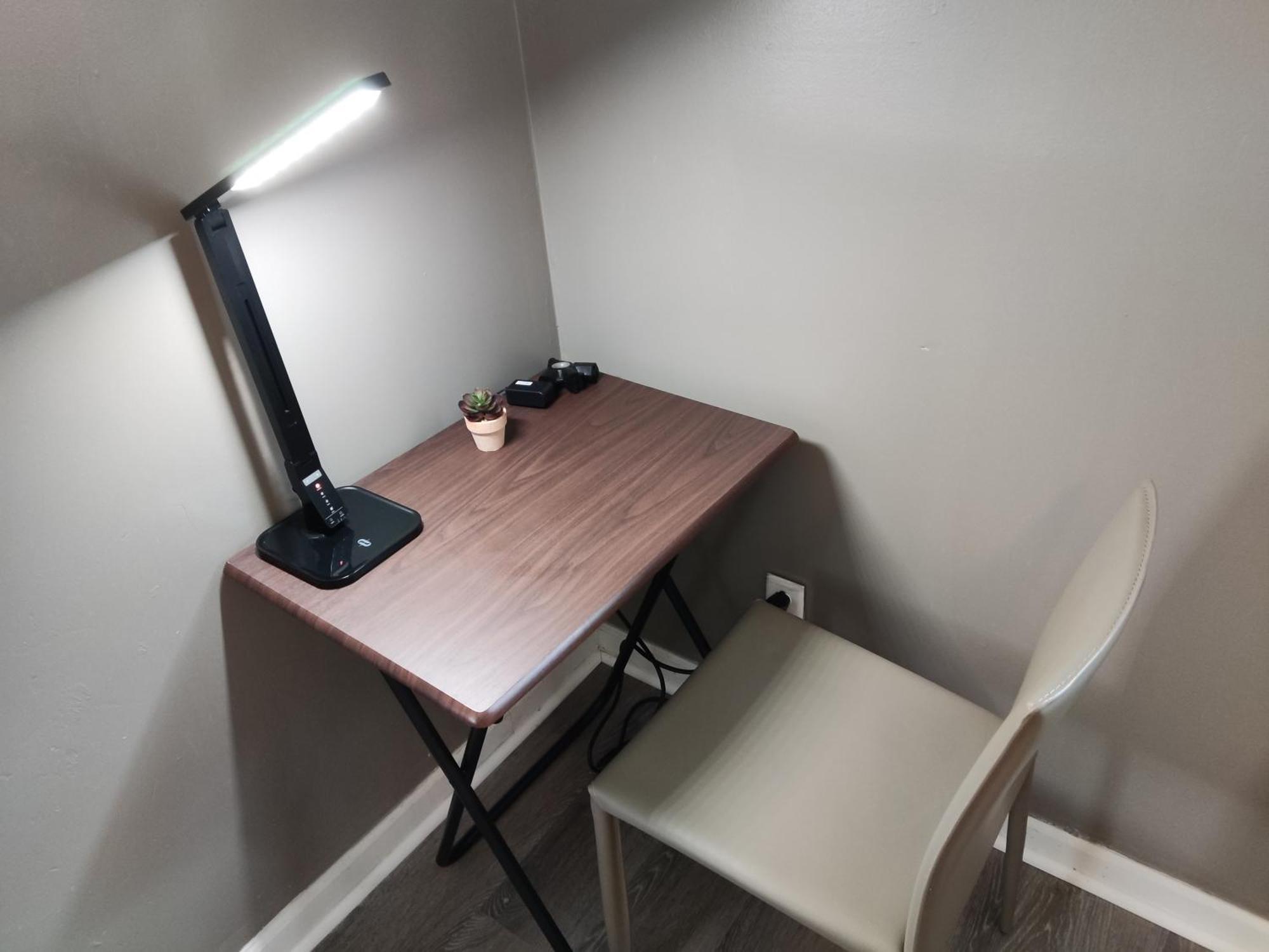 Homestay Lights Hideaway- Near Downtown Indianapolis